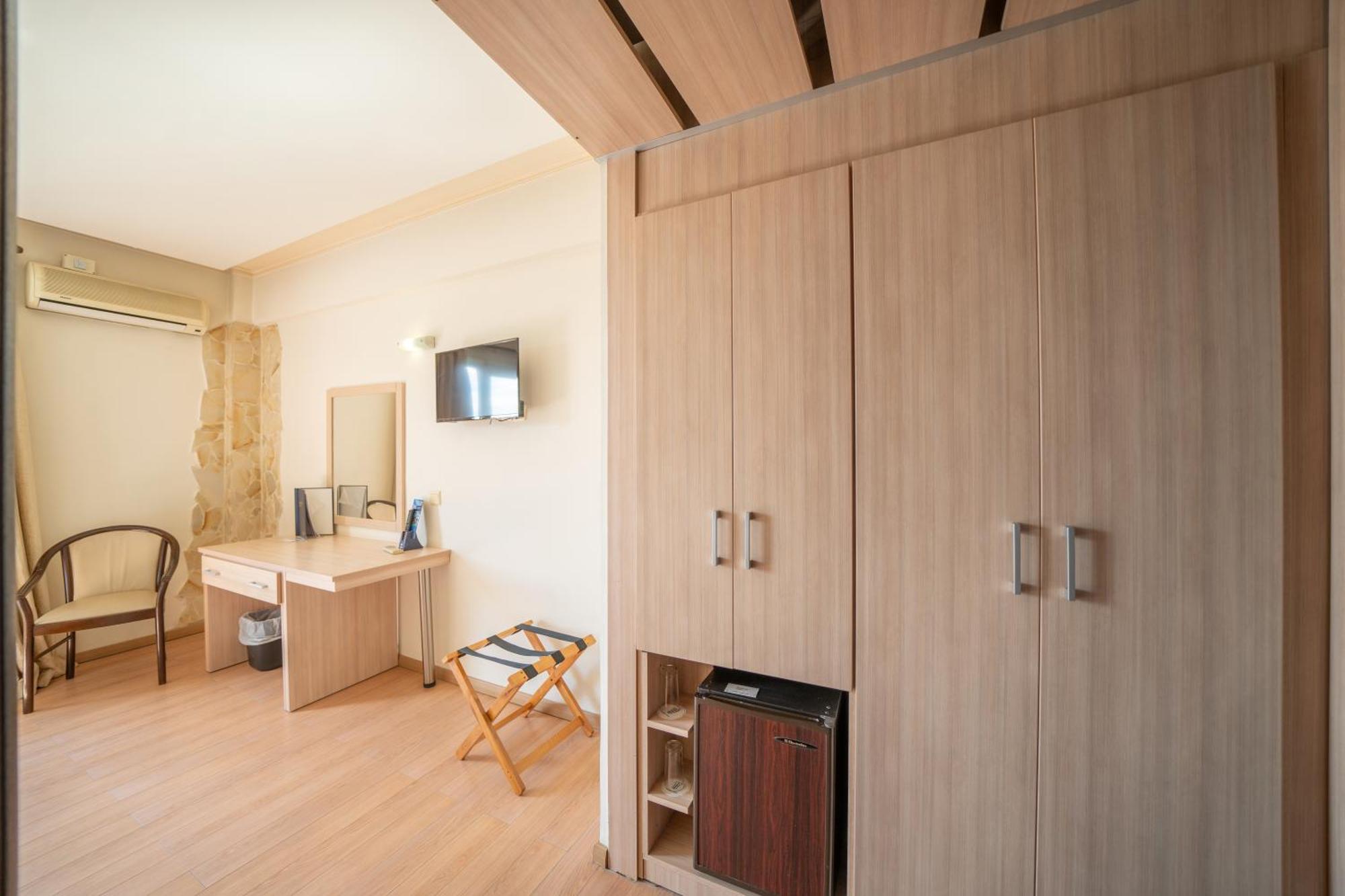 Tselikas Hotel Kozani Habitación foto