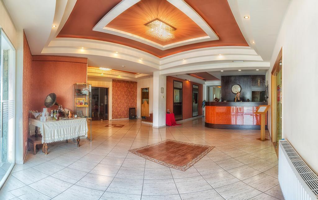 Tselikas Hotel Kozani Exterior foto