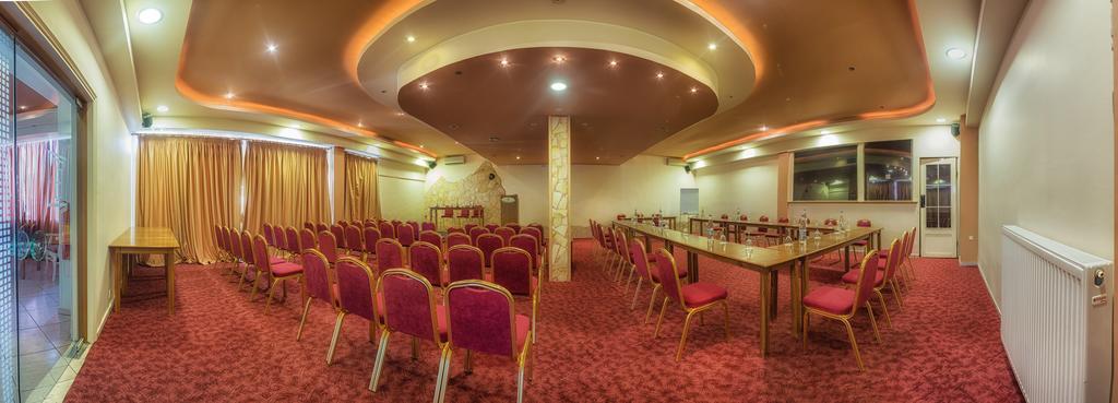 Tselikas Hotel Kozani Exterior foto